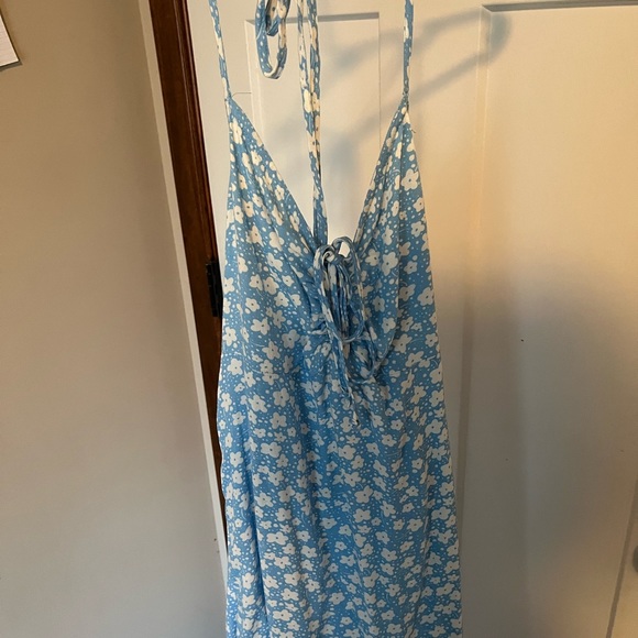 Blue halter top dress - Picture 3 of 7